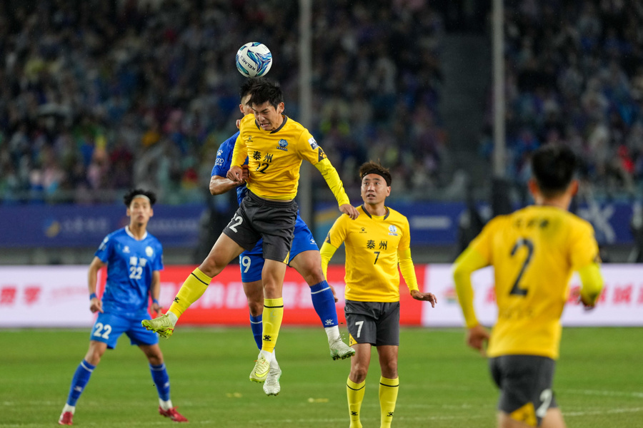 上中超甚至, 人先后效力 上中超甚至, 人先后效力